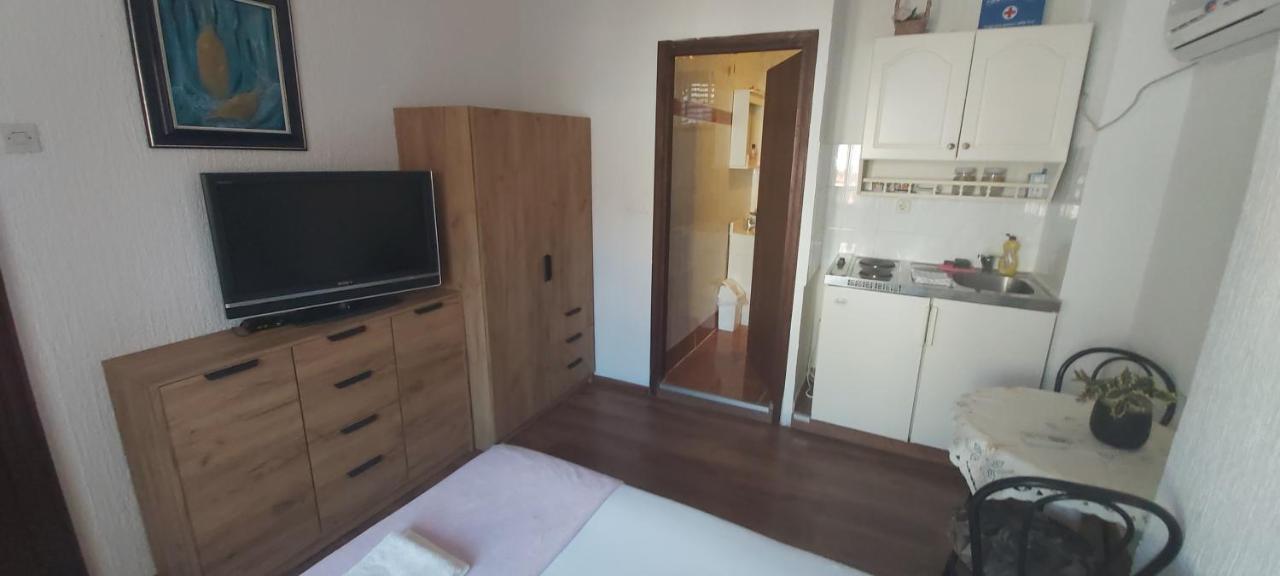 Apartamento Vila Dora Supetar Exterior foto